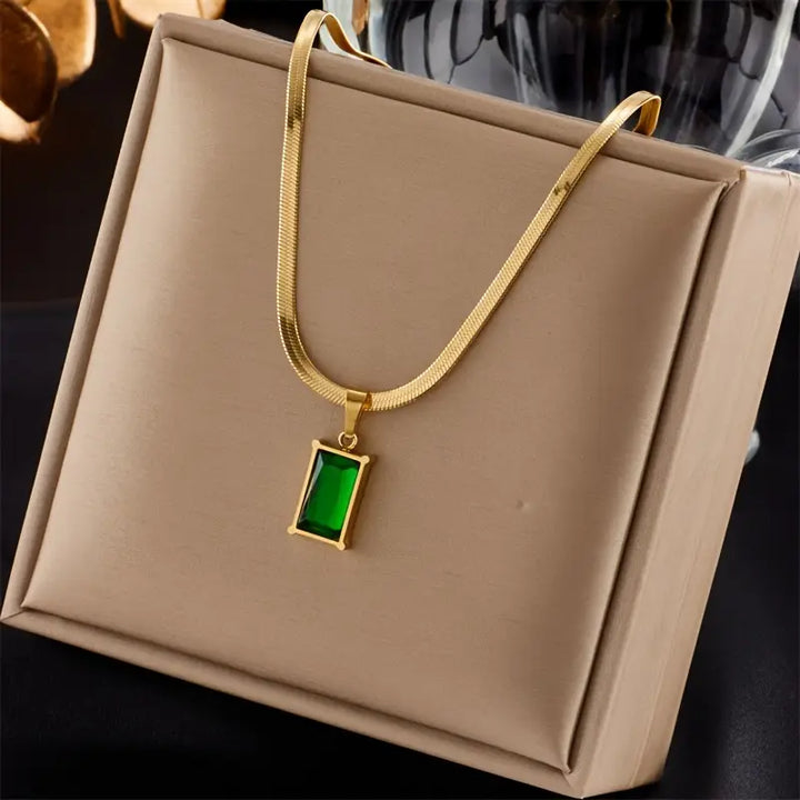 Iselotte Verdain Jewelry emerald | Gold
